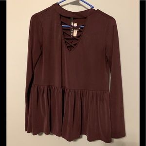 Criss cross boutique top